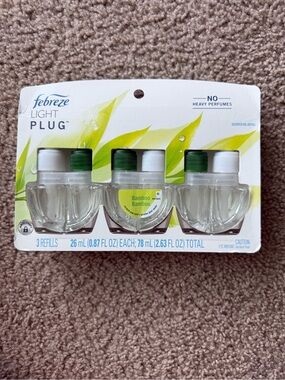 Febreze Light Plug Bamboo Refill Trio - White and Green